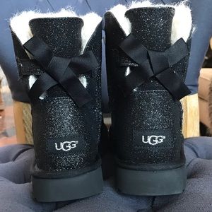 UGG Mini Bailey Bow Sparkle Boots Women’s Size 10